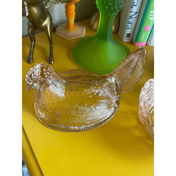 Vintage Mosser/LG Wright Pink Clear Glass 7-inch Hen On Nest - Picture 4 of 6